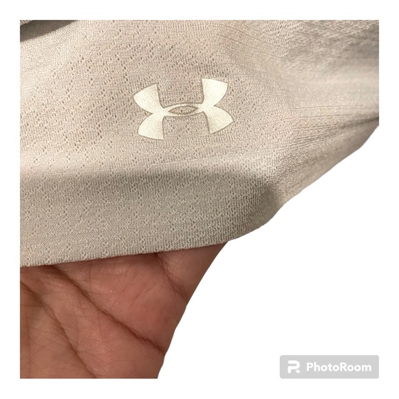 2/$30 UNDER ARMOUR Heat Gear Long Sleeves Top Thumbholes Scoop Back Light Gray - Picture 4 of 9